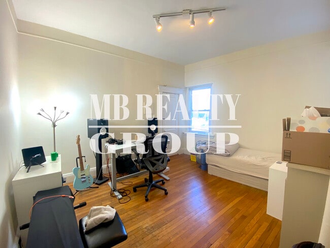 Photo - 65 Park Dr Unit 3