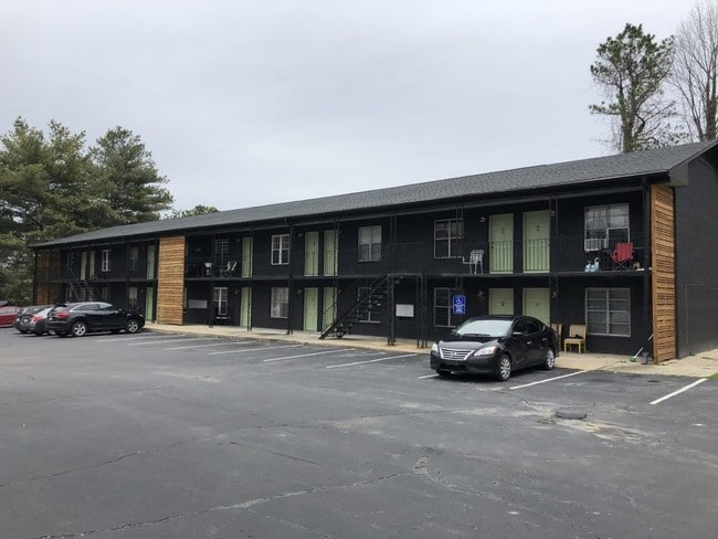 Barclay Apartments - Barclay Apartments