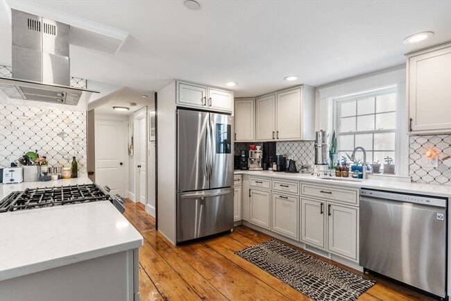 Photo - 8 Osborne St Unit 1