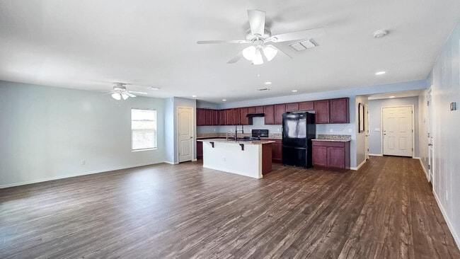 Photo - 1286 N 165th Dr