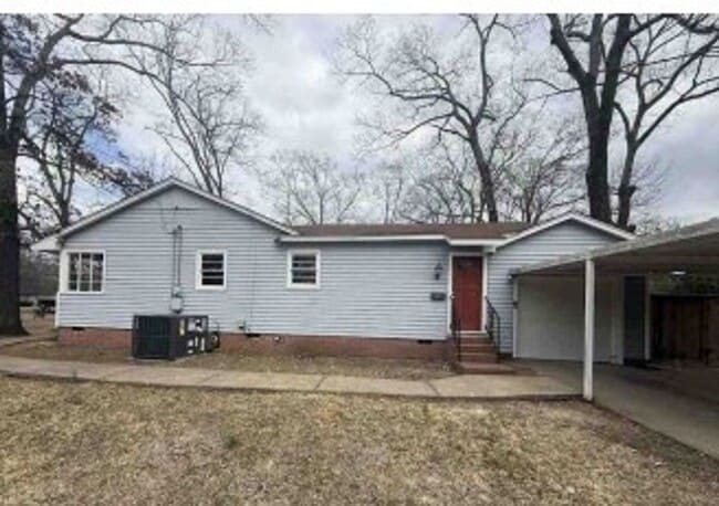 Photo - 341 E Northside Dr