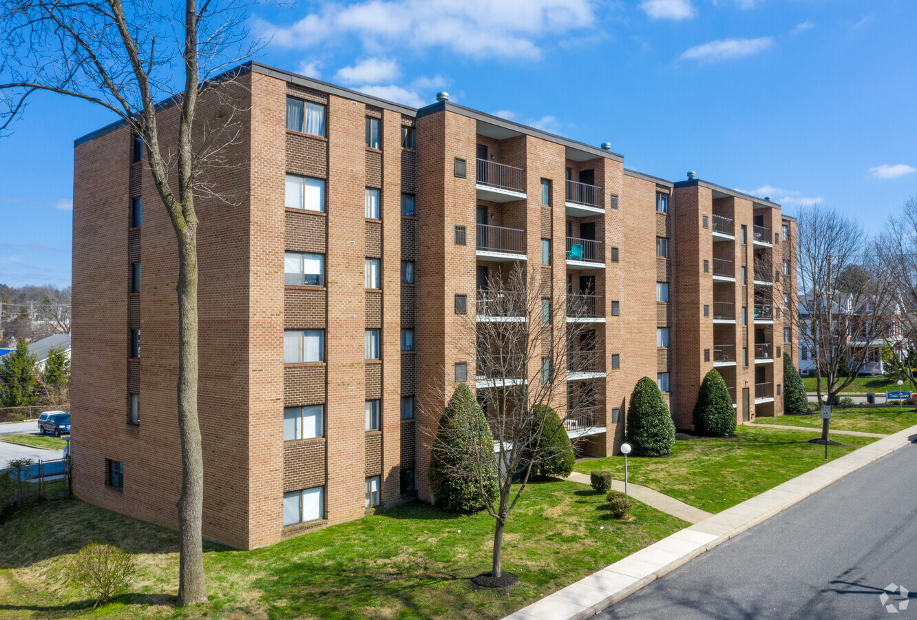 Media Towers - Media Towers Apartments