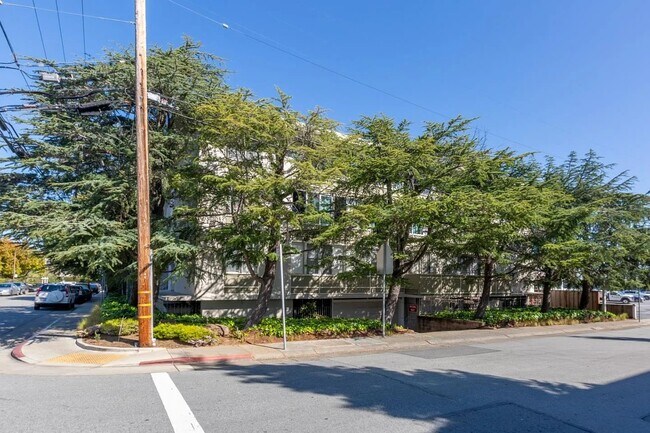 Building Photo - 2655 Edison St Unit #303 Rental