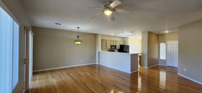 Photo - 2 bed 2 bath Franklin patio home in Sun City Anthem!