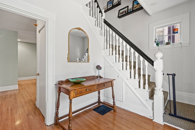 Photo - 6 Rowell Ave