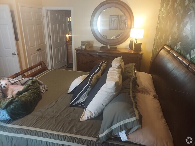 Building Photo - 30353 Crown St Unit Guest Suite Rental
