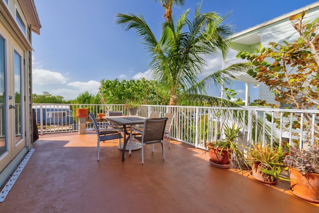 Photo - 116 Long Key Rd