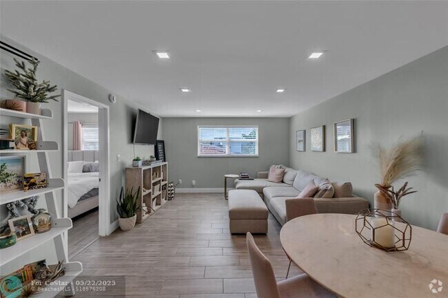 Building Photo - 611 NE 14th Ave Unit 306 Rental