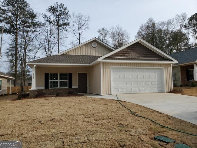 Photo - 115 Pinehurst Ct