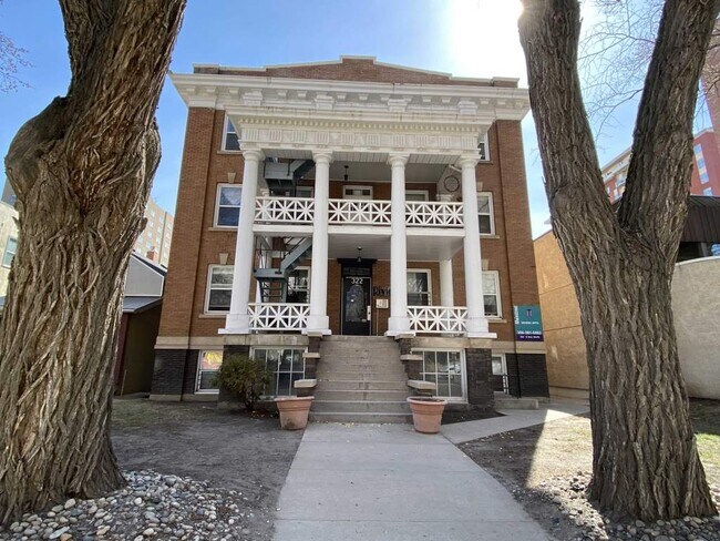 Photo - Riviera Apartments