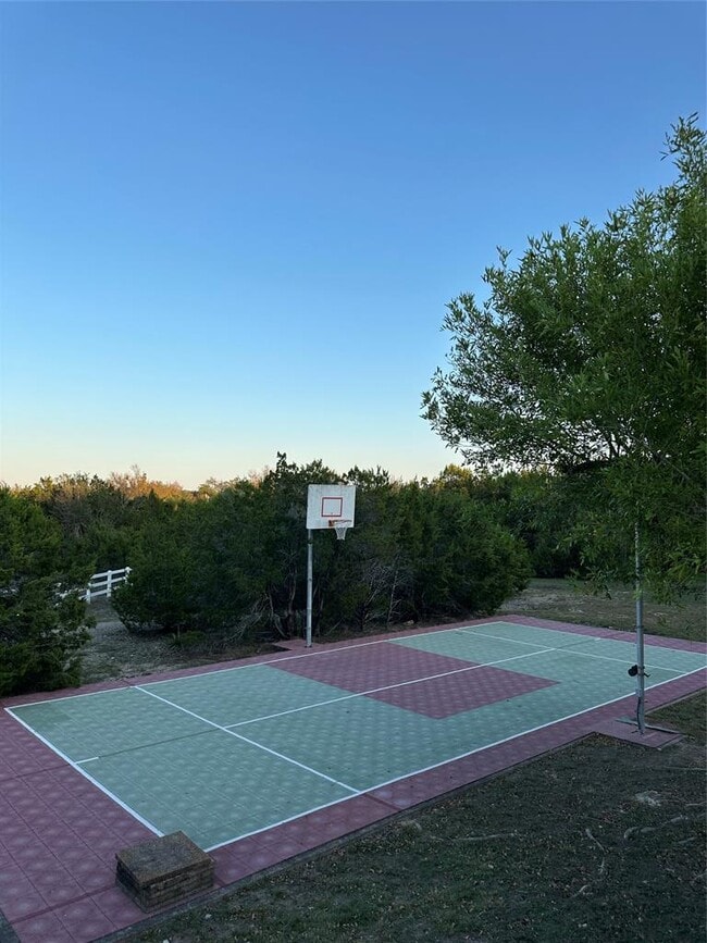 Photo - 7605 Towana Cir