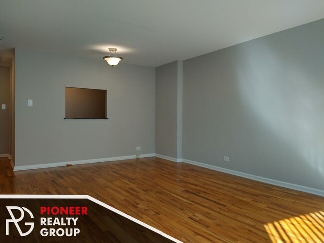 Photo - 4600 N Clarendon Ave Unit 806
