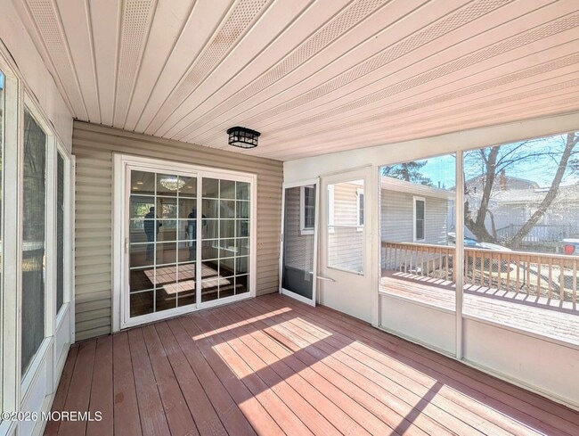 Photo - 73 S Shore Dr