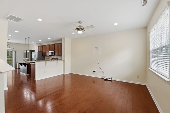 Photo - 409 Walsenburg Dr