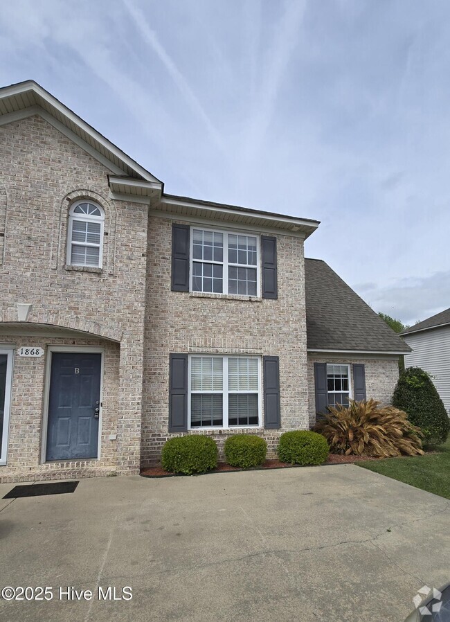 Building Photo - 1868 Cambria Dr Rental