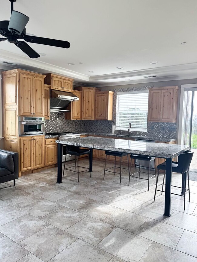 Photo - 4925 Milano Way