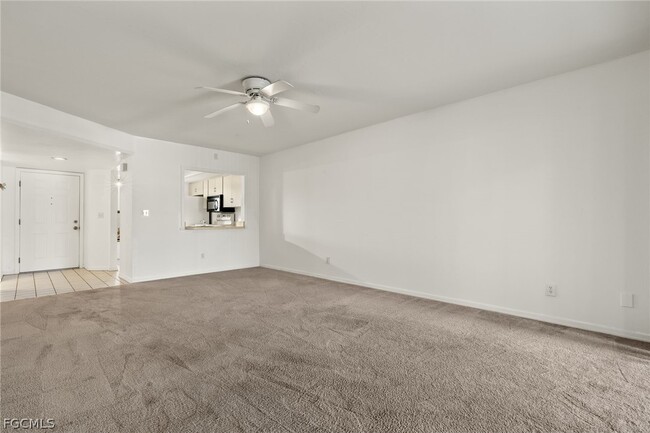 Photo - 4620 SE 5th Pl Unidad 106