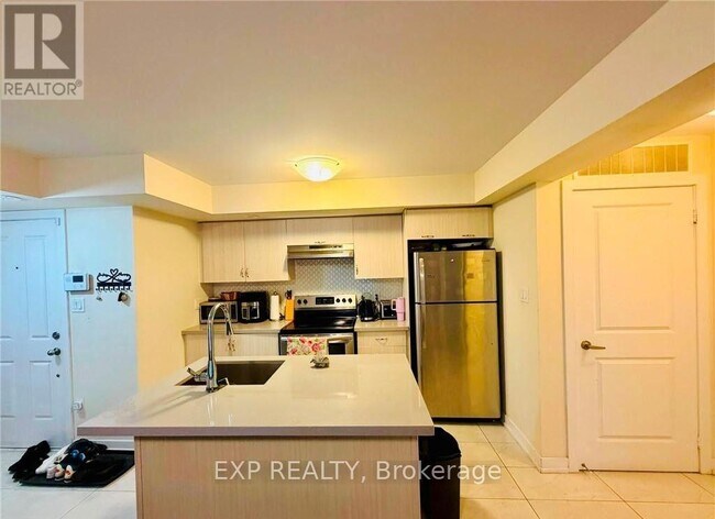 Photo - 2355 Sheppard Ave W
