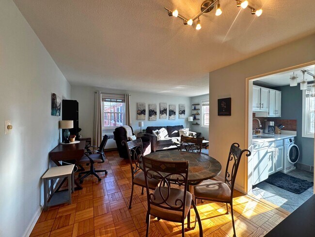 Photo - 4372 N Pershing Dr Unidad 2