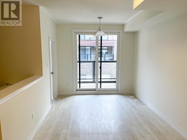 Photo - 1865 Pickering Pkwy