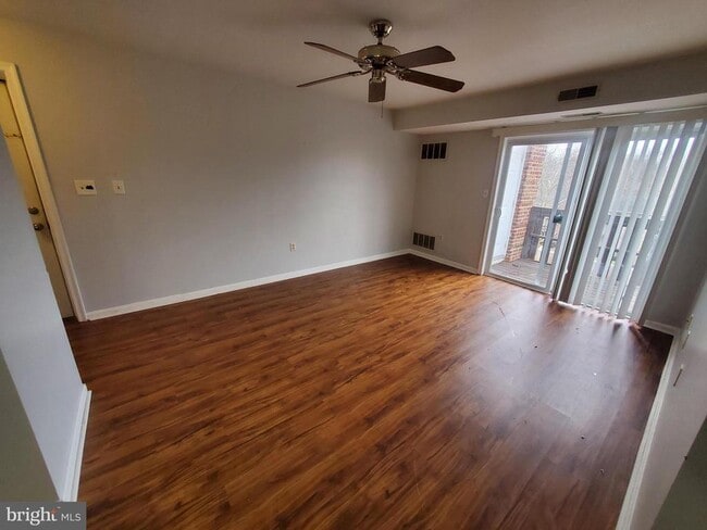 Photo - 620 Manatawny St Unidad # 66