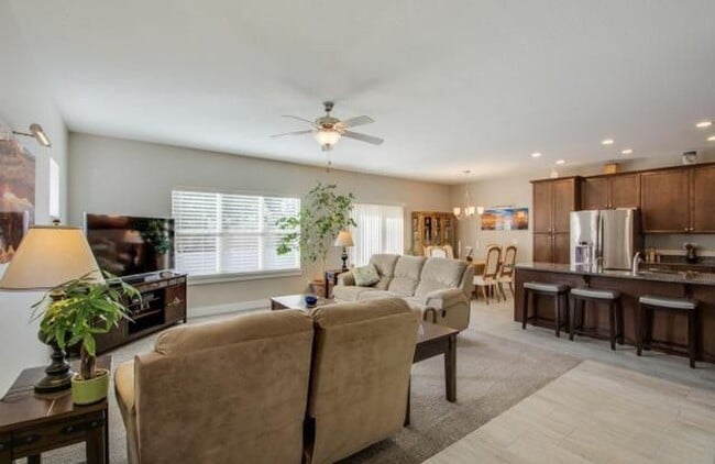 461 Windy Garden Ln