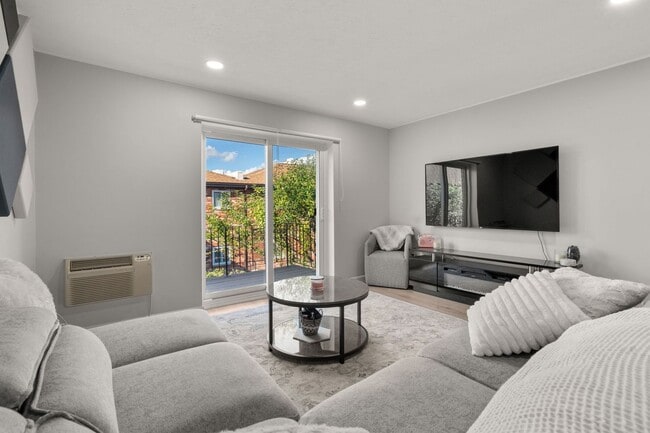 Photo - Renovated - Parking - Laundry - Pool Unit 6
