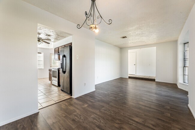 Photo - 15235 Heron Park Dr