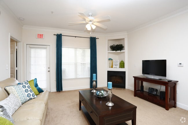 2BR, 2BA - 1116 SF The Ledge Stone- Living Area - Stone Gate