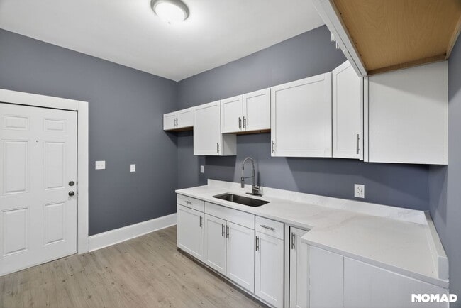 Photo - 512 Maple Ave