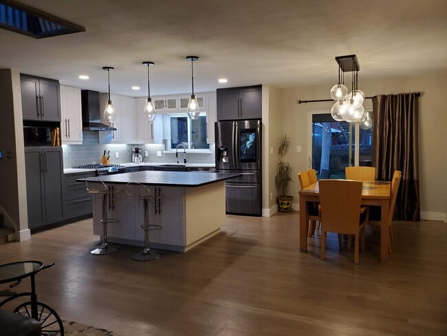 Photo - 2200 Sheffield Dr.