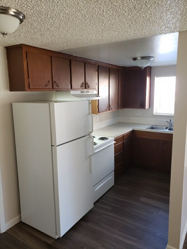 2 Ash Ct Apartment For Rent in Longmont, CO