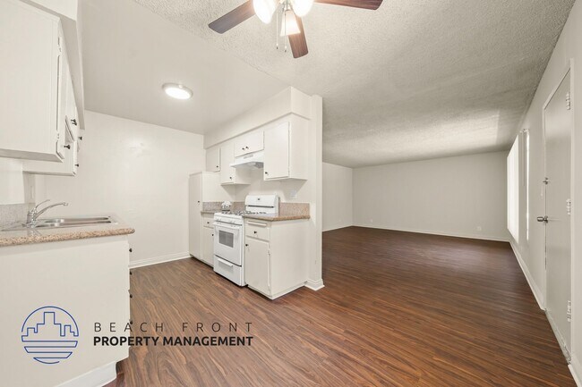 Photo - 8439 Adams St.