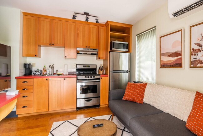 2537 SE Hawthorne Blvd Unit SI ID1612025P