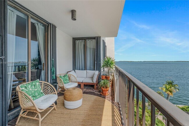 Building Photo - 520 Brickell Key Dr Unit A707 Rental