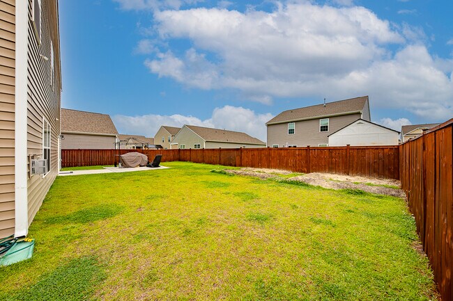 Photo - 410 Ginger Dr