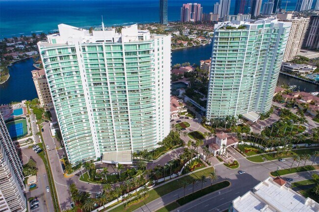 Building Photo - 20155 NE 38th Ct Unit 2201 Rental