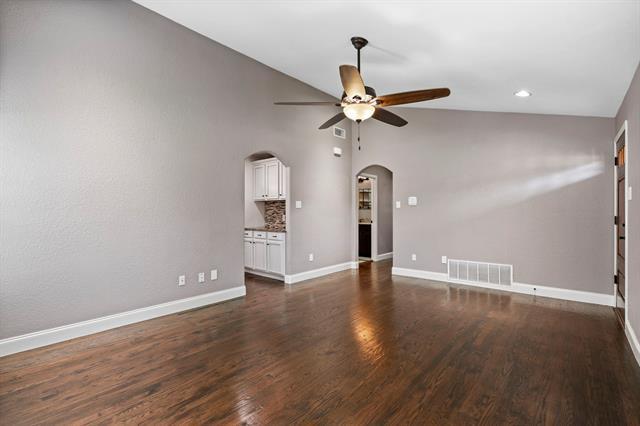 Photo - 8406 Lakemont Dr