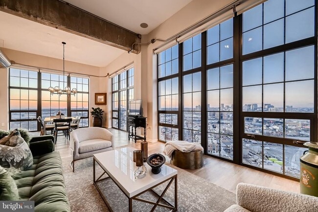 Photo - 1200 Steuart St Unit 1611