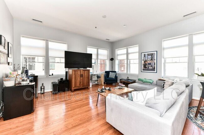 Photo - 309 Holland Ln Condo Unit #226