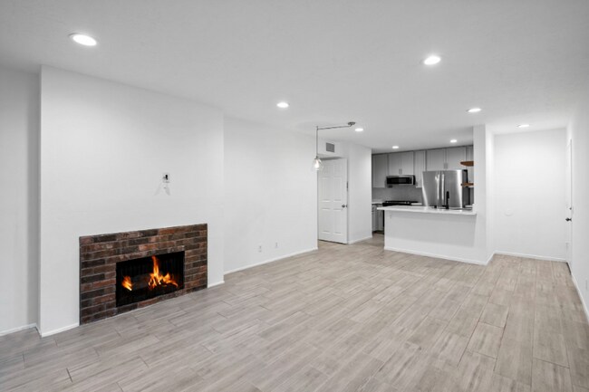 Photo - 3633 S Bear St Unit B