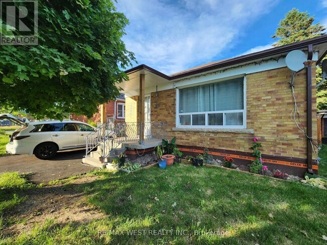 Photo - 105 Crocus Dr