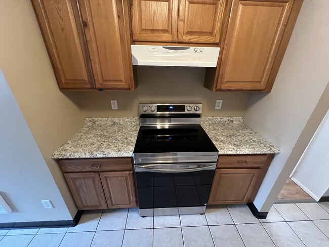 Photo - 2115 Carlson Rd Unit A