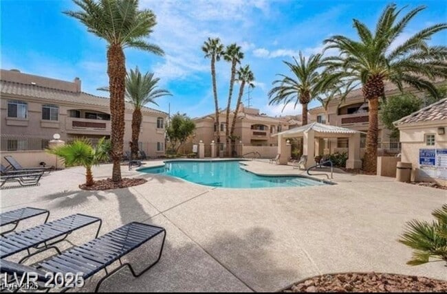 Building Photo - 7400 W Flamingo Rd Unit 2087