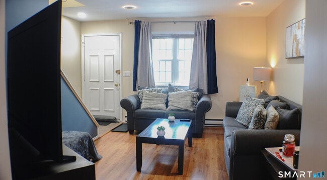 Photo - 14 Scuppo Rd Unit F3