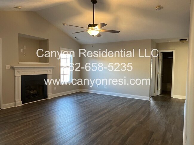 260 Sanford Ct