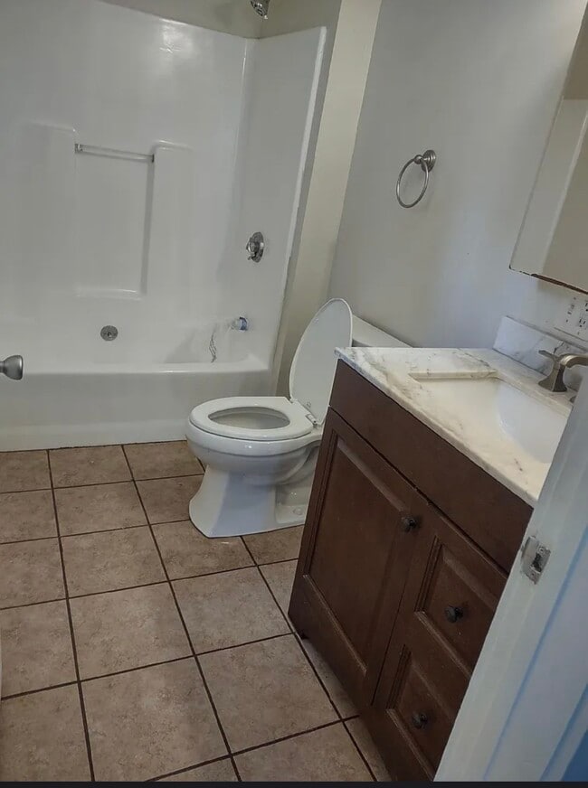 Photo - 71 Bowling Ln