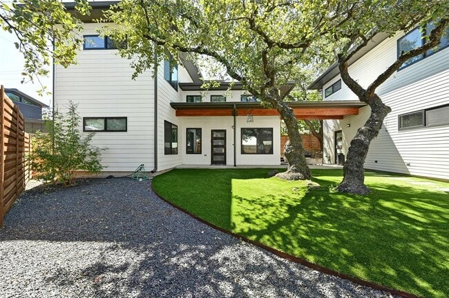 Photo - 407 S Park Dr