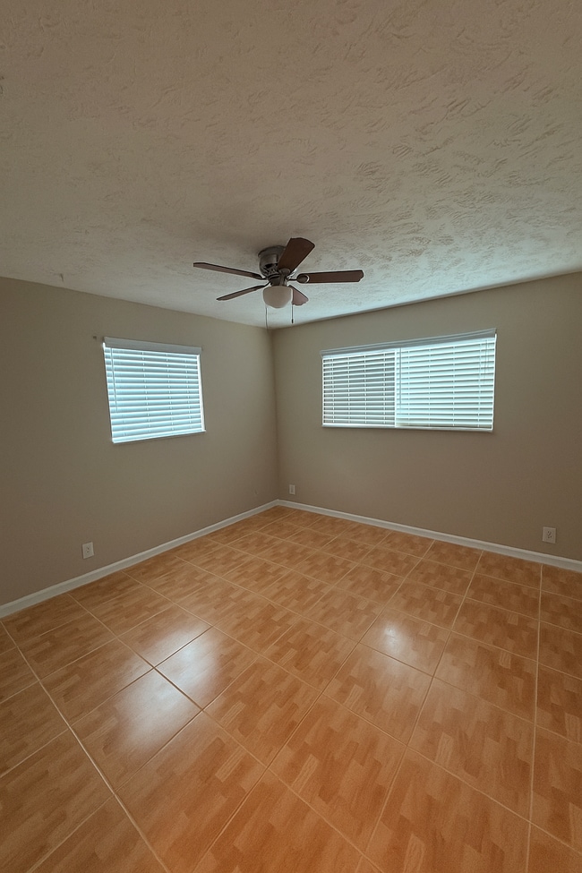 Guest Bedroom 2 - 44 W Arch Dr