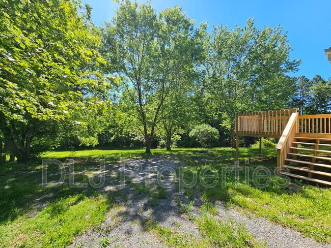 Photo - 1028 Catoosa Ln